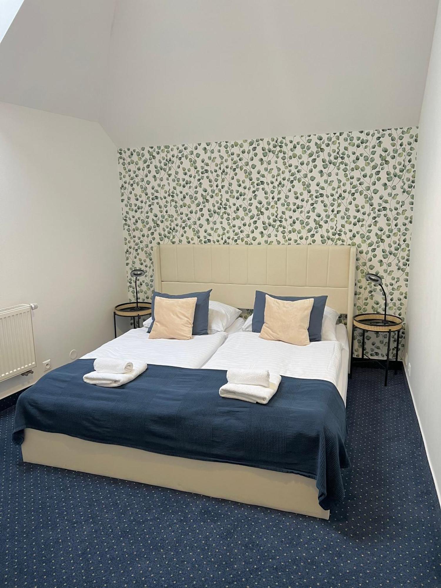 Hotel Apollon Litoměřice Dış mekan fotoğraf
