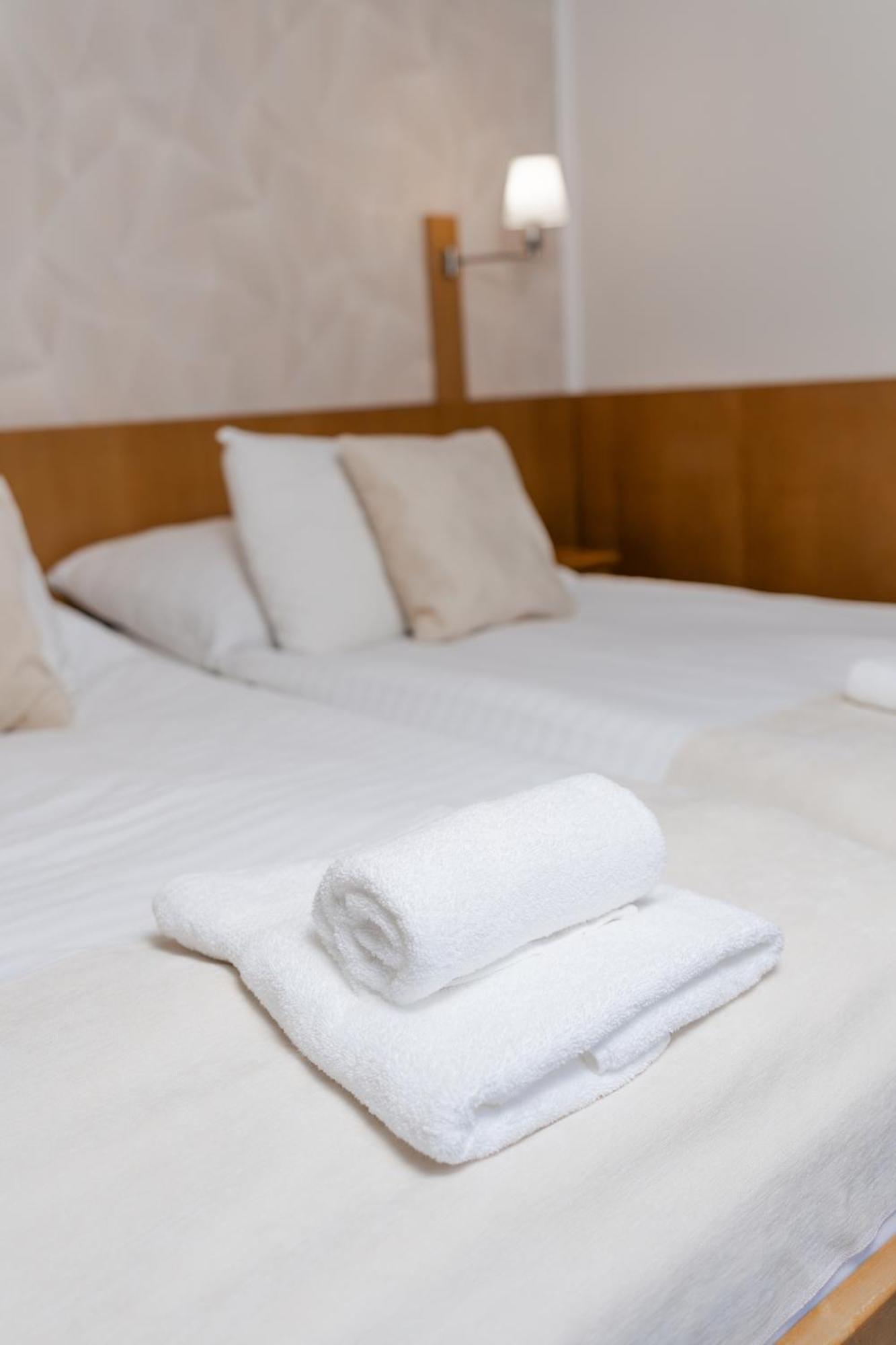 Hotel Apollon Litoměřice Dış mekan fotoğraf