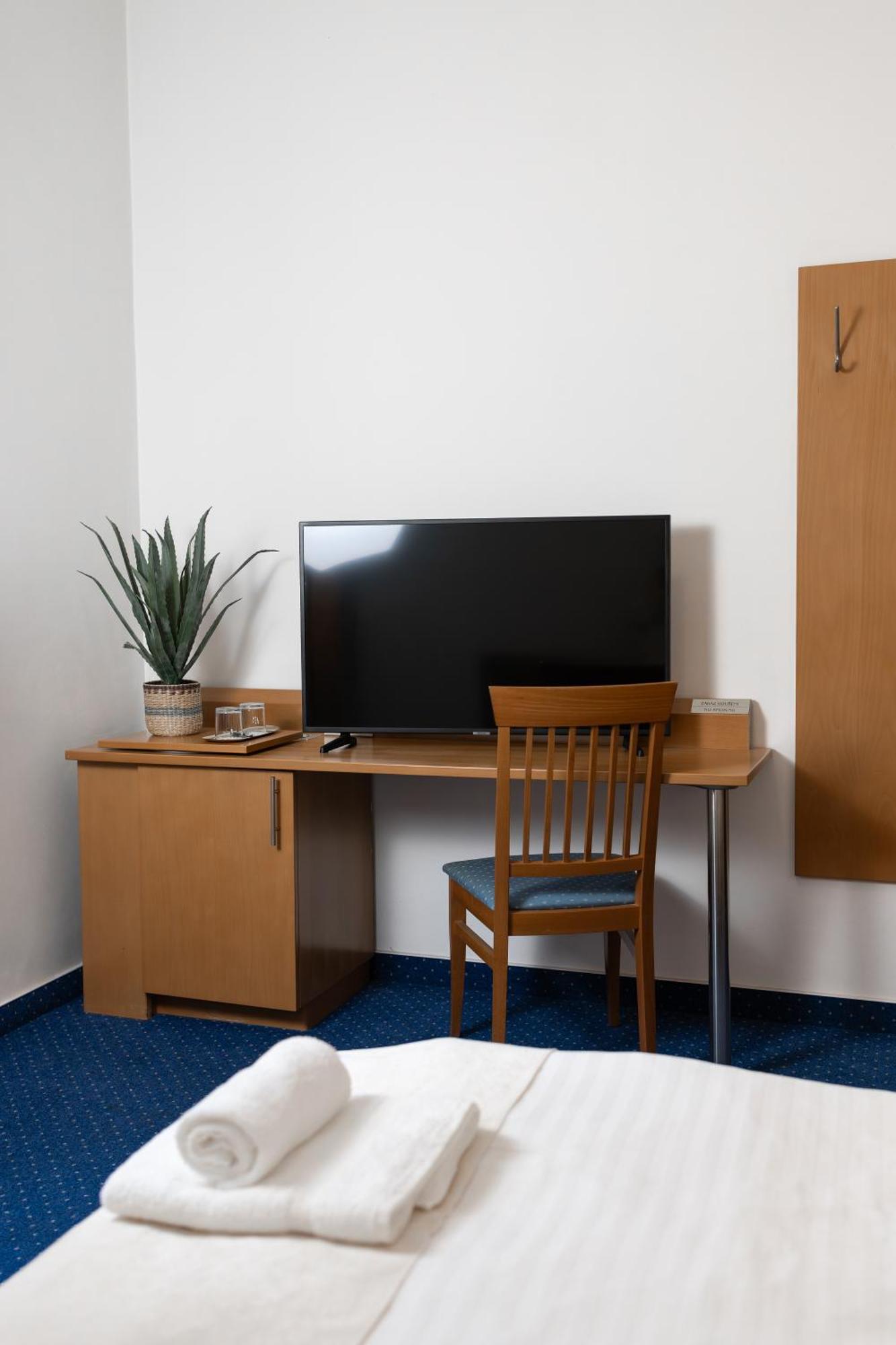 Hotel Apollon Litoměřice Dış mekan fotoğraf